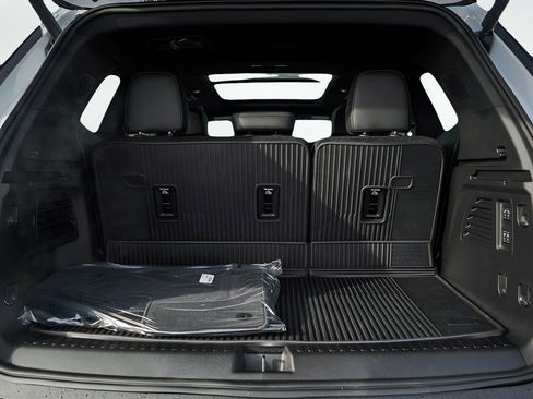 New 2026 Buick Enclave Preferred AWD/4WD image 8