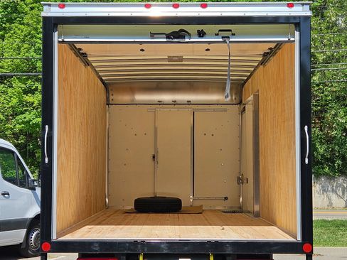 New 2024 Mercedes-Benz Sprinter 3500 image 32