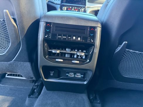 Used 2023 Jeep Grand Cherokee Overland w/ Advanced Protech Group III image 13