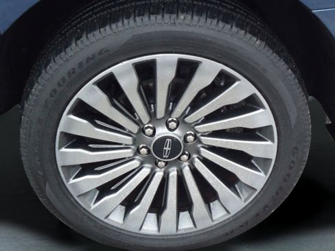 Used 2019 Lincoln Navigator L Reserve w/ Cargo Package image 9