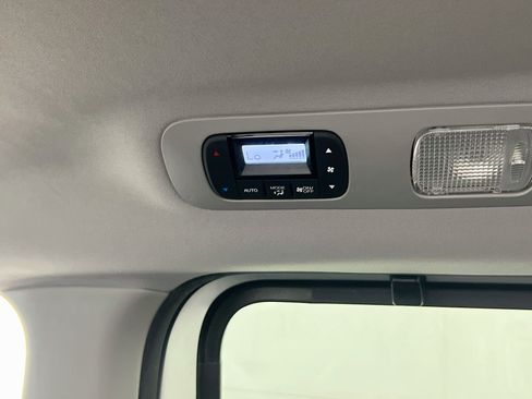 Used 2023 Honda Odyssey Touring image 27