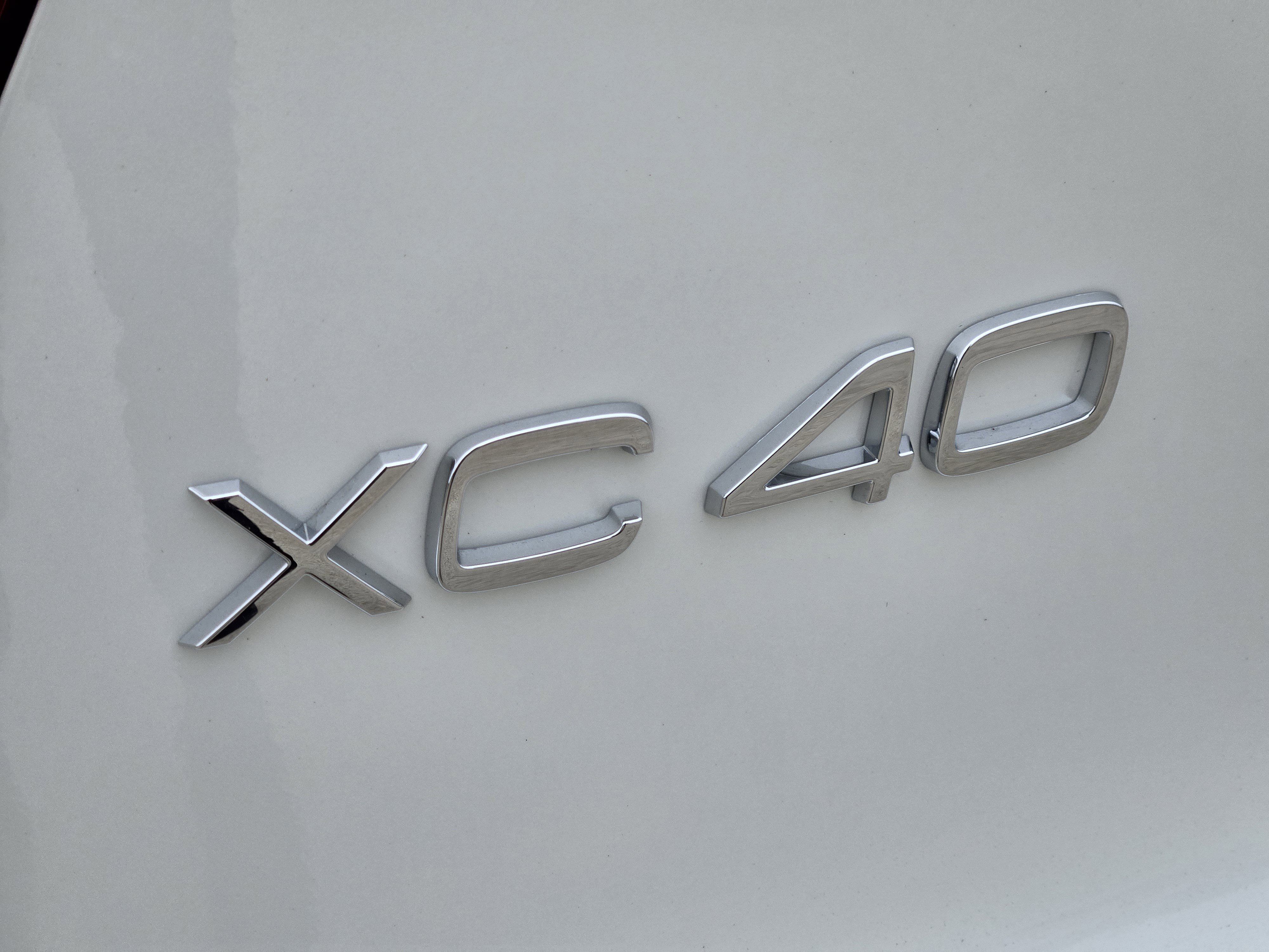 Used 2026 Volvo XC40 B5 Plus w/ Protection Package Premier AWD/4WD image 14