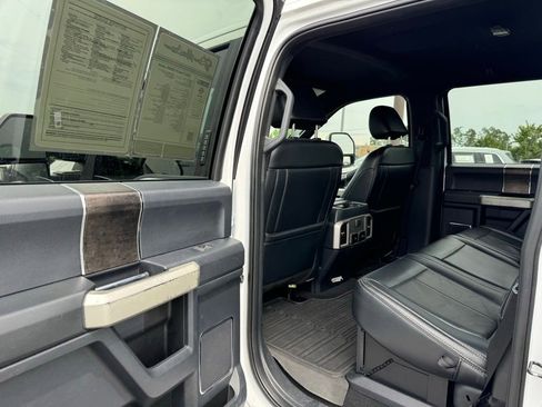 Used 2022 Ford F250 Lariat w/ Lariat Value Package AWD/4WD image 25