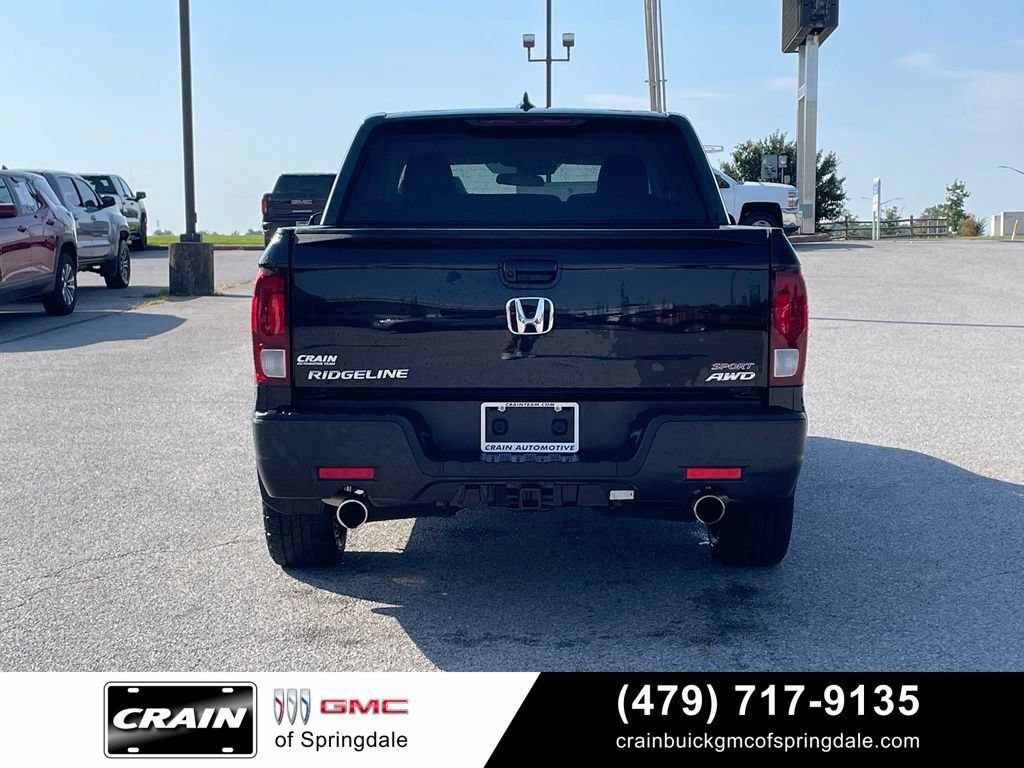 Used 2023 Honda Ridgeline Sport image 6