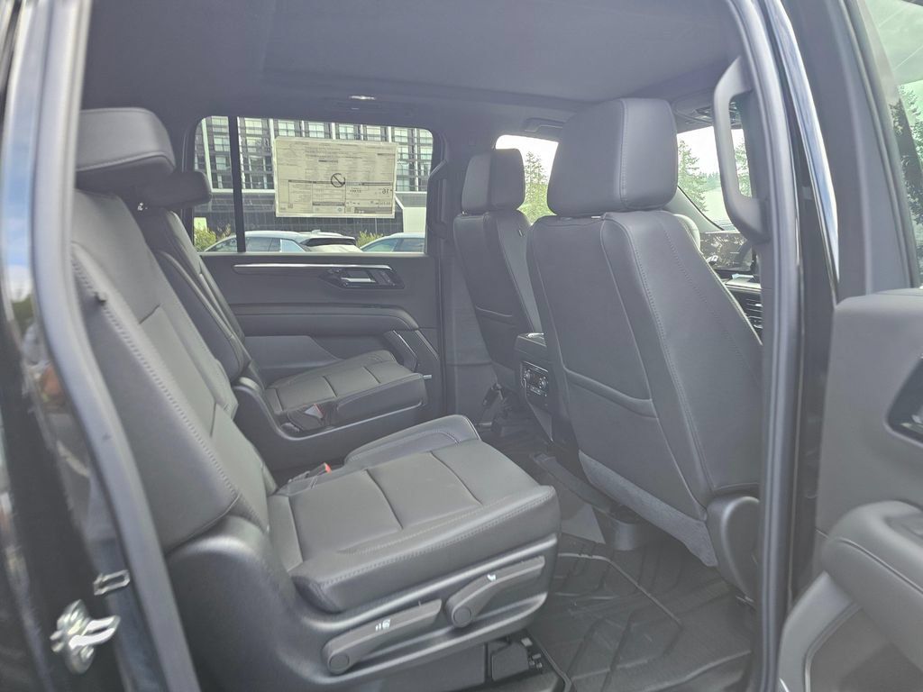 New 2026 Chevrolet Suburban LT w/ Comfort Package AWD/4WD image 14