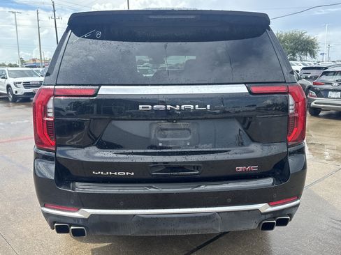 Used 2025 GMC Yukon Denali AWD/4WD image 10