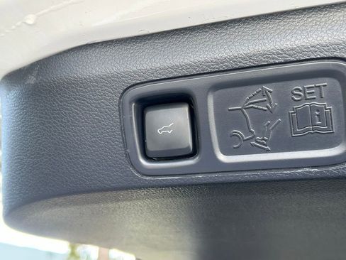 Used 2022 Ford Expedition Limited image 49