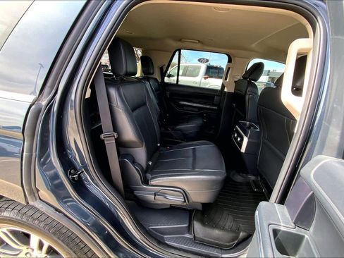 Certified 2023 Ford Expedition XLT image 20