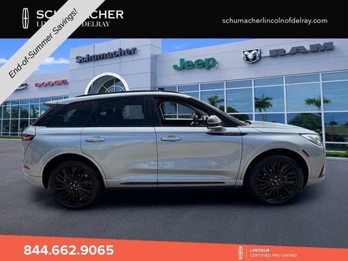 Used 2023 Lincoln Corsair Reserve w/ Equipment Group 201A FWD image 8