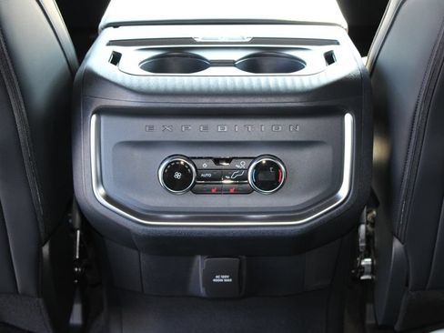 New 2026 Ford Expedition Max Platinum w/ Stealth Performance Package AWD/4WD image 15