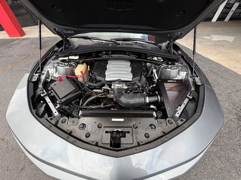 Used 2021 Chevrolet Camaro SS w/ Redline Edition RWD image 5