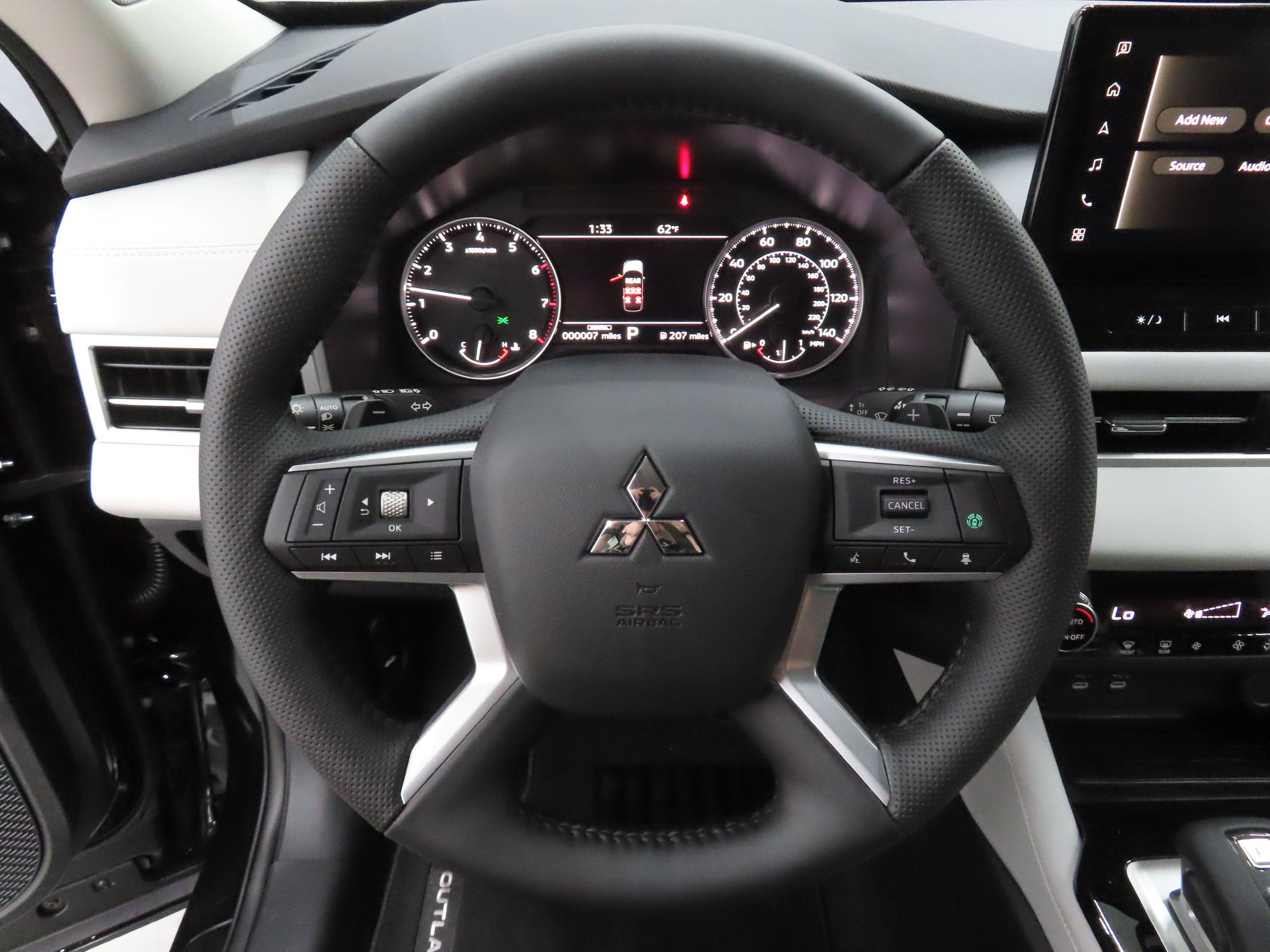 New 2026 Mitsubishi Outlander SE FWD image 14