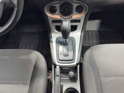 Used 2015 Ford Fiesta SE FWD image 17