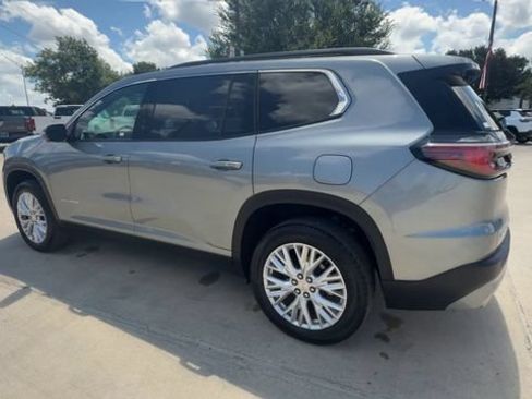 Certified 2026 GMC Acadia Elevation w/ Elevation Premium Package FWD image 6