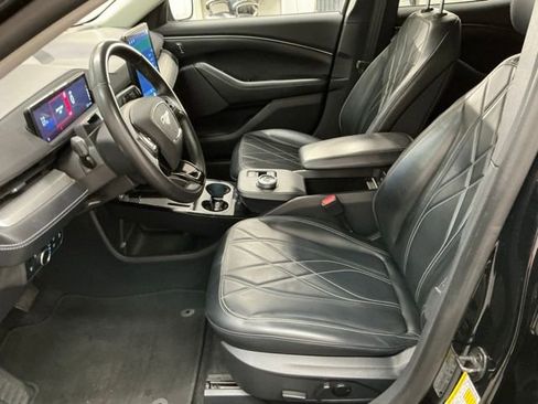 Used 2023 Ford Mustang Mach-E Select image 13
