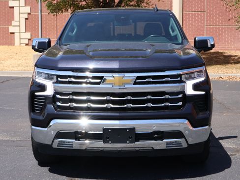 Used 2023 Chevrolet Silverado 1500 LTZ AWD/4WD image 29
