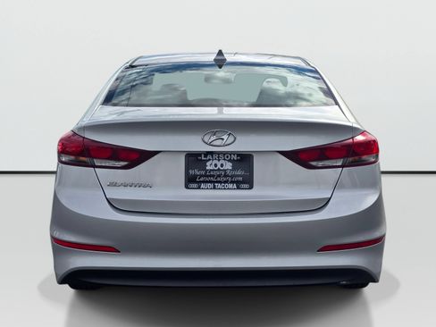 Used 2018 Hyundai Elantra Value Edition FWD image 4