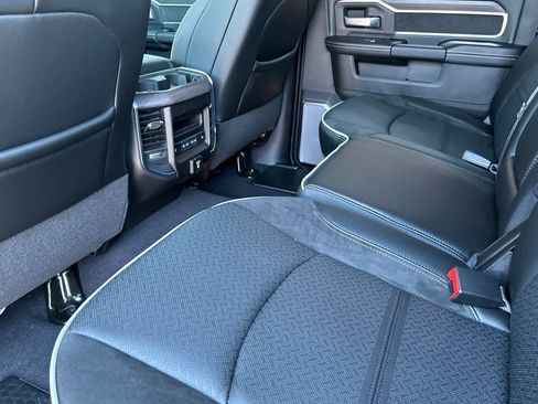 New 2026 RAM 2500 Laramie AWD/4WD image 11