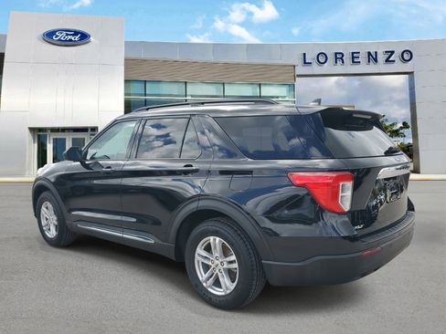 Used 2023 Ford Explorer XLT image 7