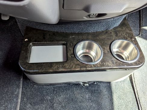 Used 2017 Mercedes-Benz Sprinter 2500 image 25