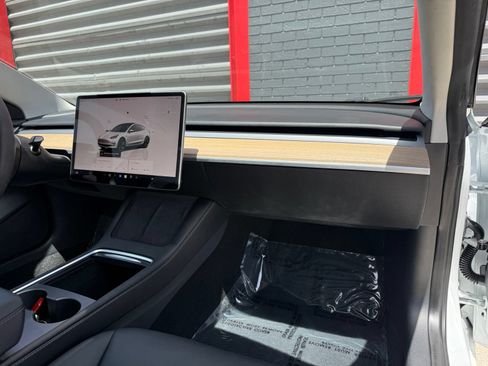 Used 2023 Tesla Model 3 Standard Range RWD image 27