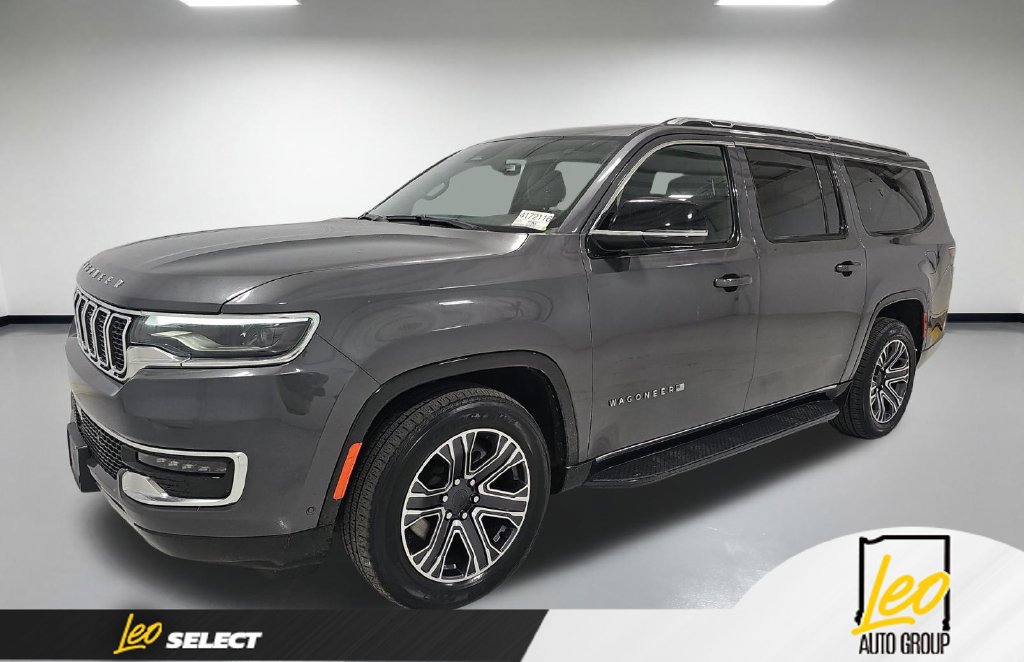 Used 2024 Jeep Wagoneer L Series II w/ Flexible Seating Group AWD/4WD image 1