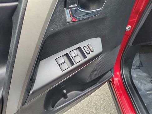 Used 2018 Toyota RAV4 XLE image 15