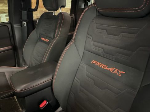 Used 2025 Nissan Frontier PRO-4X w/ Pro Convenience Package AWD/4WD image 9
