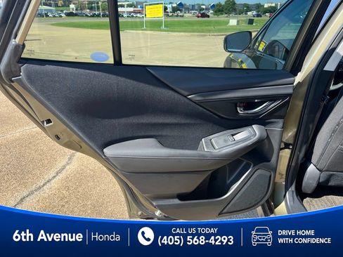 Used 2025 Subaru Outback Premium AWD/4WD image 20