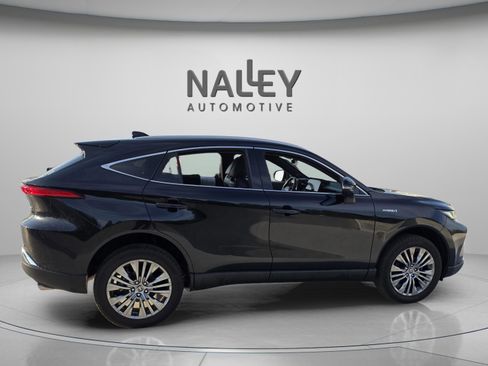 Used 2021 Toyota Venza XLE w/ Softex Package image 6