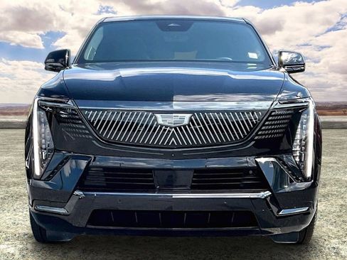Certified 2026 Cadillac Escalade IQ Sport 2 AWD/4WD image 2
