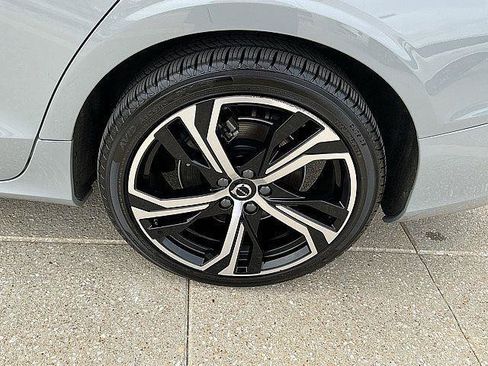 Certified 2024 Volvo S60 B5 Core AWD/4WD image 13
