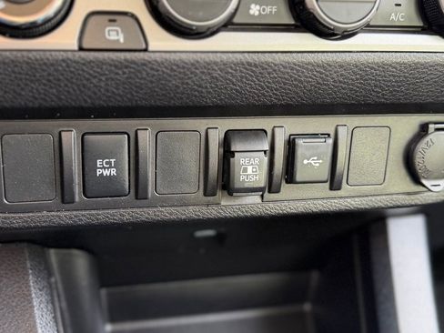 Used 2022 Toyota Tacoma SR5 image 16