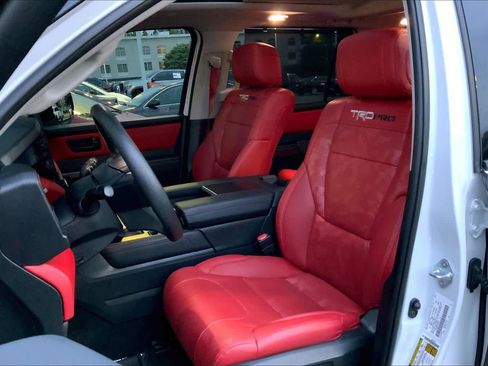 Used 2023 Toyota Sequoia TRD Pro AWD/4WD image 8