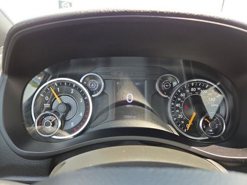 Used 2021 RAM 3500 Big Horn AWD/4WD image 22