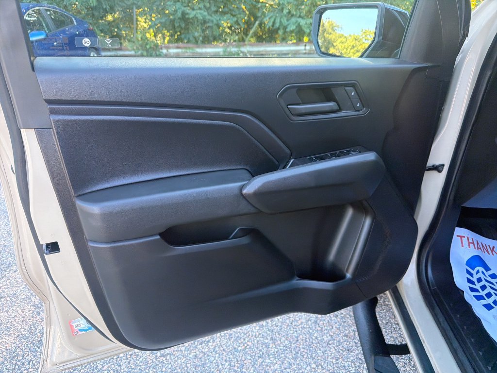 Certified 2024 Chevrolet Colorado Trail Boss w/ Technology Package AWD/4WD image 10