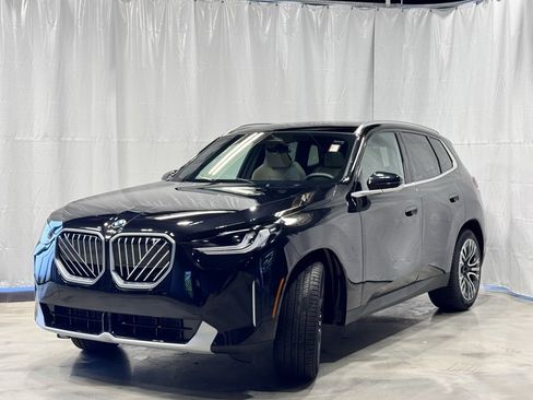 Used 2026 BMW X3 xDrive30 w/ Convenience Package image 3