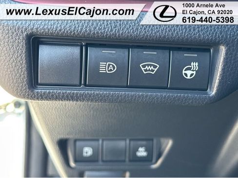 Used 2024 Toyota Prius Prime FWD image 35