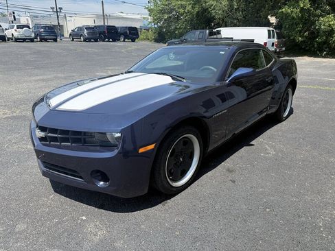 Used 2010 Chevrolet Camaro LS RWD image 4