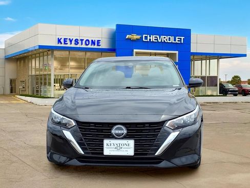 Used 2025 Nissan Sentra SV FWD image 8