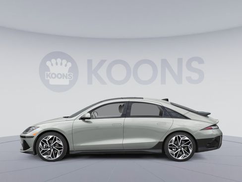 Used 2025 Hyundai Ioniq 6 Limited RWD image 4