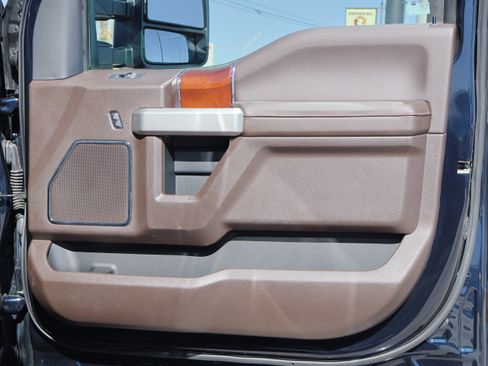 Used 2022 Ford F250 King Ranch w/ Tremor Off-Road Package image 37