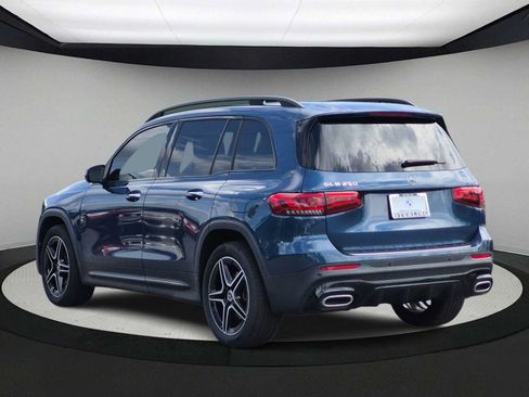 Used 2023 Mercedes-Benz GLB 250 image 6