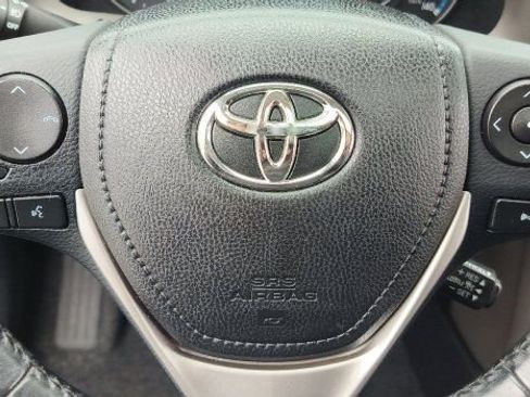 Used 2018 Toyota RAV4 XLE image 16
