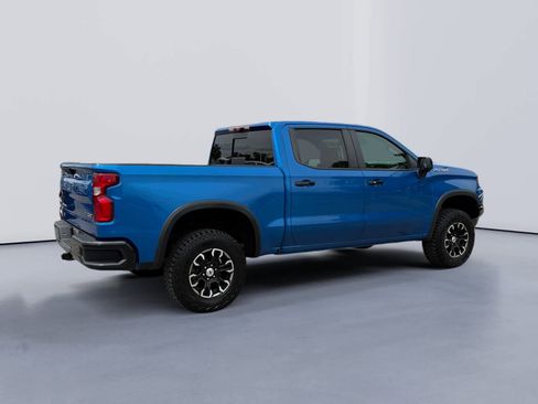 Used 2022 Chevrolet Silverado 1500 ZR2 w/ Technology Package AWD/4WD image 5