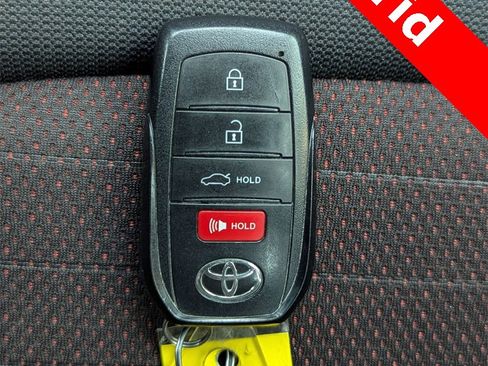 Used 2023 Toyota Corolla Hybrid Sedan image 32