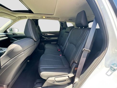 Certified 2026 INFINITI QX60 Luxe w/ Cargo Package FWD image 27