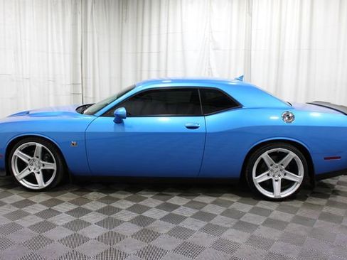 Used 2015 Dodge Challenger R/T Scat Pack RWD image 35