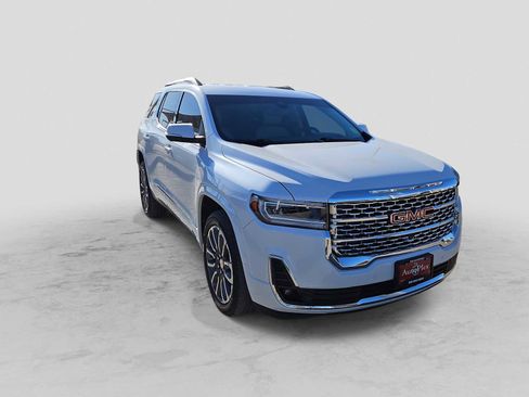 Used 2020 GMC Acadia Denali w/ Technology Package image 2