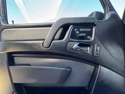 Used 2017 Mercedes-Benz G 550 image 18